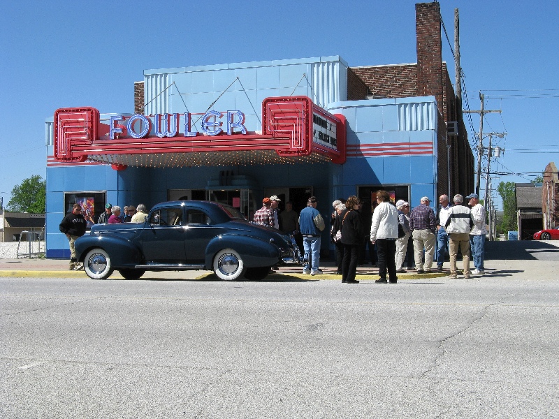 T o u r   T o   F o w l e r   T h e a t e r   