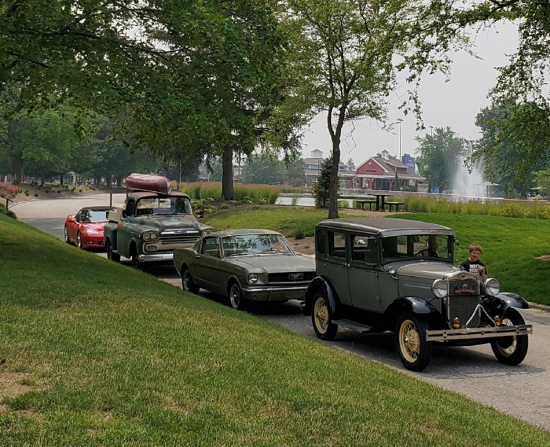 P i c n i c   A t   C o l u m b i a n   P a r k   I n   L a f a y e t t e ,   I n d i a n a   