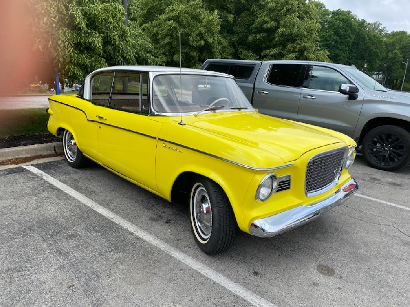 S t u d e b a k e r     