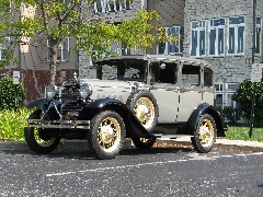 1930 Ford Model A at University Place